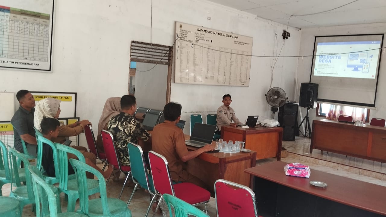 Kader Digital Desa Pemusiran Berbagi Praktik Baik: Menjadi Pemateri Pelatihan Pembuatan Website Desa di Desa Bunga Tanjung