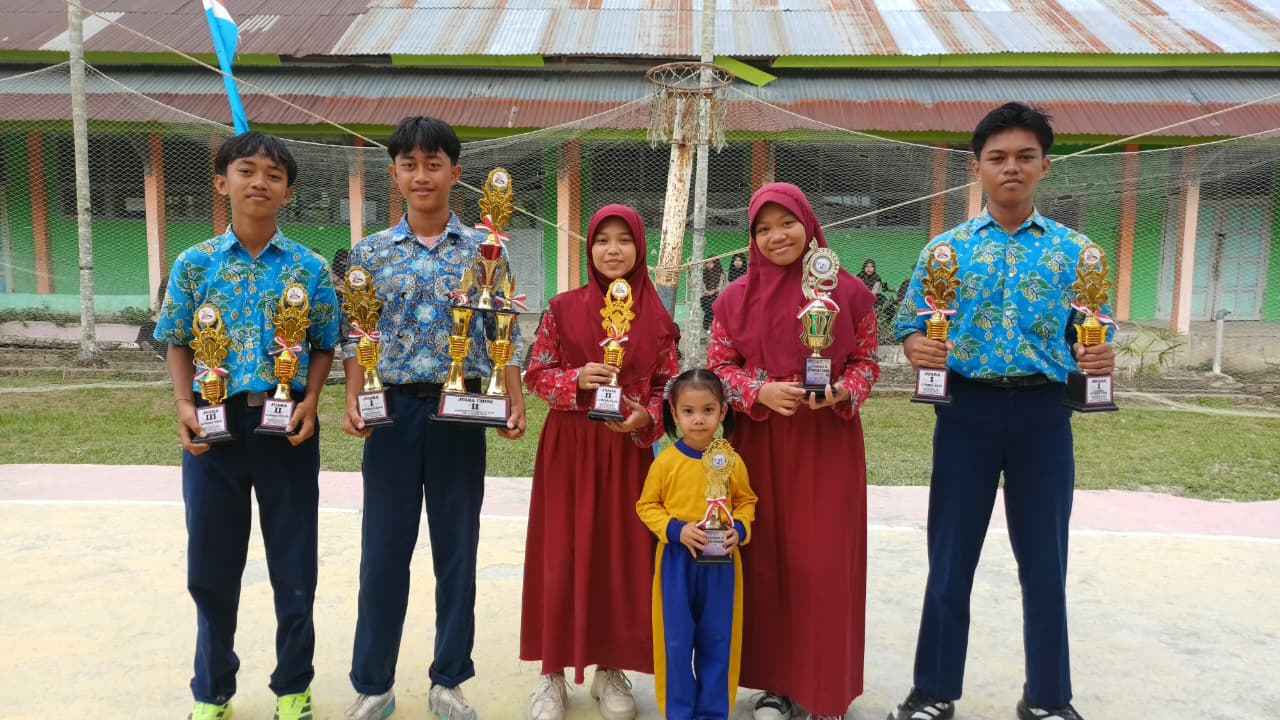 Putra-Putri Pemusiran Raih Prestasi Gemilang di Semarak Milad Ke-28 SMAN 3 Tanjung Jabung Timur
