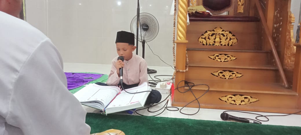 Malam Ke-2 Ramadhan, Rakha menampilkan Tilawah Quran Yang Memukau
